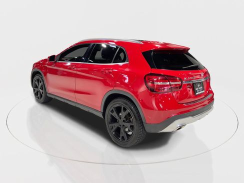 Used 2019 Mercedes-Benz GLA 250 w/ Convenience Package image 12