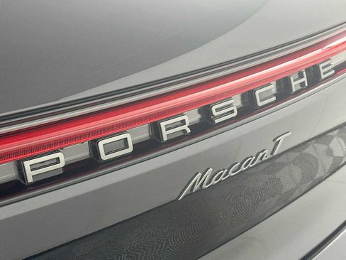 Certified 2024 Porsche Macan Turbo AWD/4WD image 33