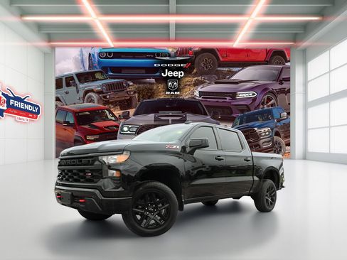 Used 2023 Chevrolet Silverado 1500 Custom Trail Boss w/ LPO, Dark Essentials Package image 1