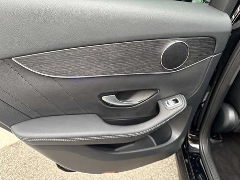 Used 2022 Mercedes-Benz GLC 300 4MATIC image 12