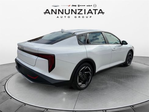 New 2025 Kia K4 EX image 5