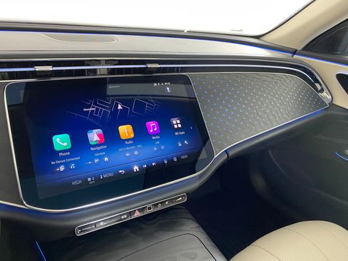 Used 2026 Mercedes-Benz E 350 4MATIC Sedan image 24