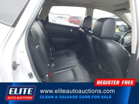 Used 2013 Nissan Rogue SL image 16