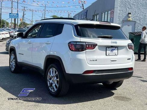 Used 2022 Jeep Compass Latitude AWD/4WD image 8