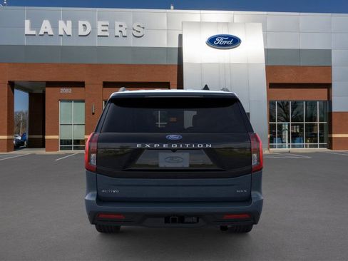 New 2025 Ford Expedition Max Active image 5
