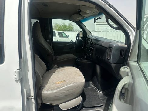 Used 2013 Chevrolet Express 3500 LS image 12