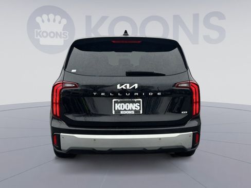 Used 2023 Kia Telluride LX image 5