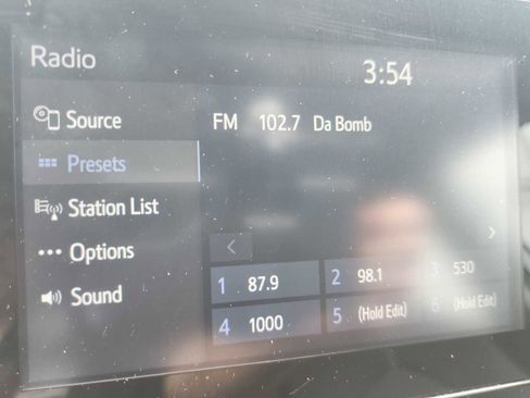 Used 2022 Toyota Camry LE image 17