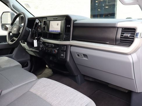 Used 2025 Ford F350 XLT w/ Tremor Off-Road Package AWD/4WD image 33