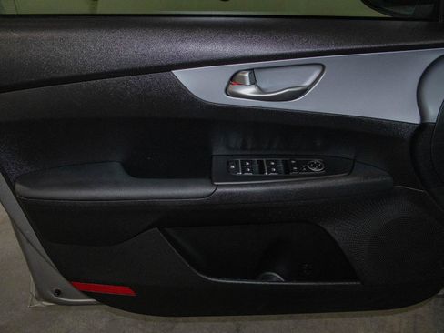 Used 2024 Kia Forte LXS FWD image 10