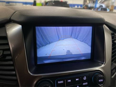 Used 2019 Chevrolet Tahoe LS w/ Enhanced Driver Alert Package AWD/4WD image 29