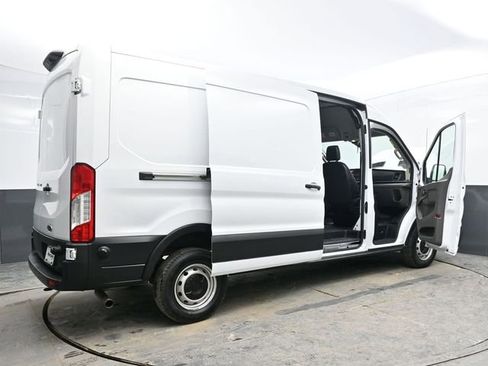 Used 2024 Ford Transit 250 148 Medium Roof image 40