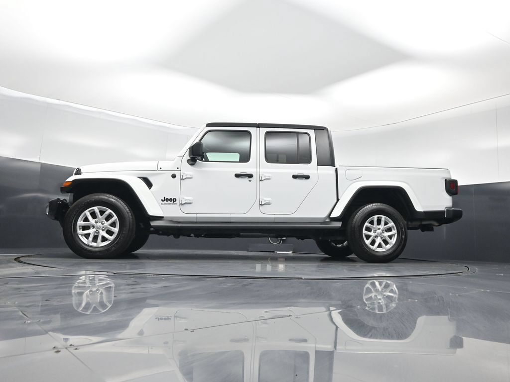 Used 2023 Jeep Gladiator Sport AWD/4WD image 45
