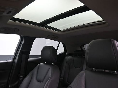 Used 2023 Buick Encore GX Essence w/ Experience Buick Package image 20