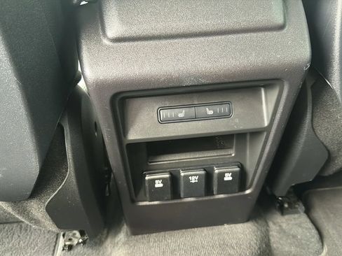 Used 2017 Land Rover Discovery Sport SE AWD/4WD image 11