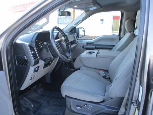 Used 2018 Ford F150 XLT w/ Equipment Group 302A Luxury image 17