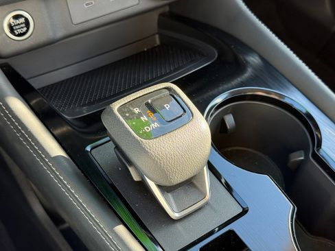 Certified 2023 Nissan Rogue SL w/ SL Premium Package image 18