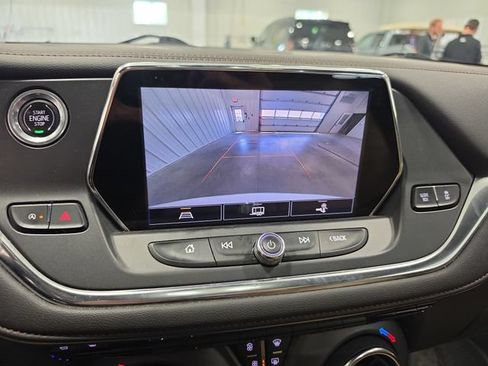 Used 2022 Chevrolet Blazer Premier w/ Enhanced Convenience Package AWD/4WD image 9