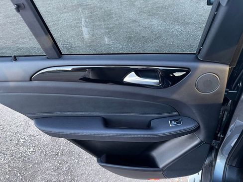 Used 2019 Mercedes-Benz GLE 43 AMG 4MATIC image 13