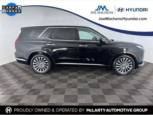 Certified 2025 Hyundai Palisade Calligraphy image 4