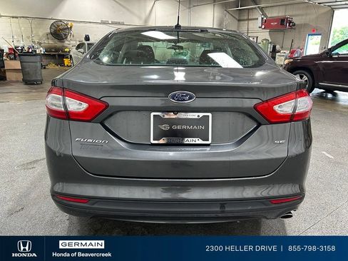 Used 2015 Ford Fusion SE FWD image 7