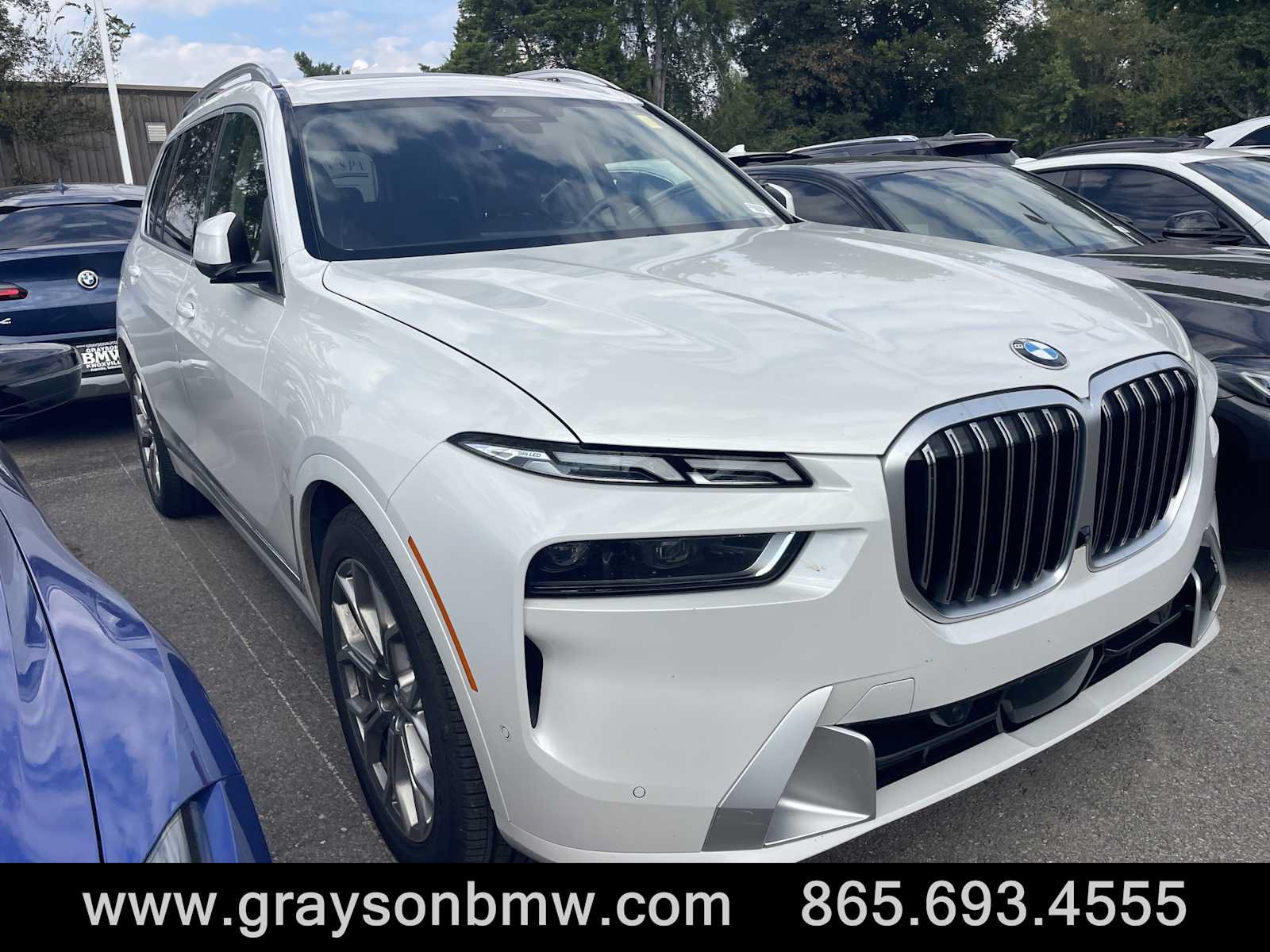 Used 2024 BMW X7 xDrive40i w/ Premium Package AWD/4WD image 1
