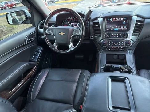 Used 2018 Chevrolet Tahoe LT image 16