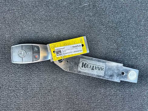 Used 2020 Mercedes-Benz C 300 Sedan image 26