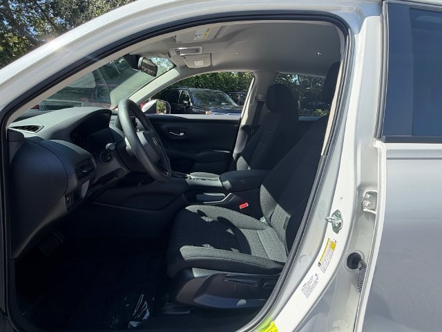 Used 2024 Honda HR-V LX image 10