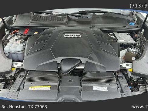 Used 2020 Audi Q8 Prestige w/ Prestige Package image 60