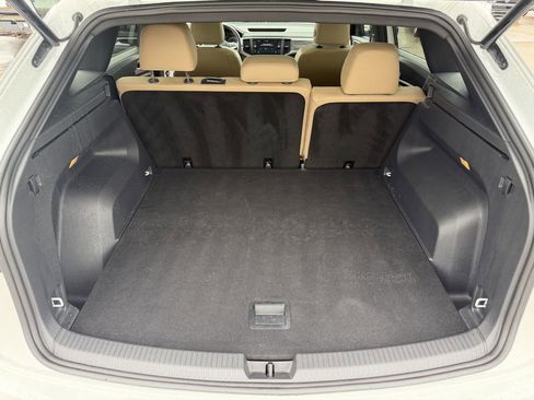 Used 2020 Volkswagen Atlas Cross Sport SE w/ Panoramic Sunroof Package AWD/4WD image 31