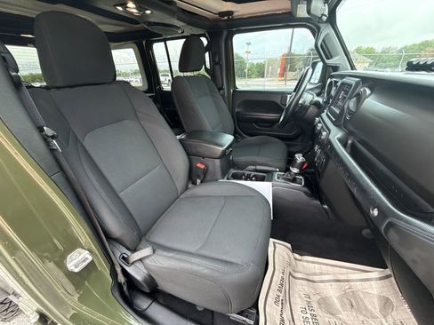 Used 2021 Jeep Wrangler Unlimited Sport AWD/4WD image 26