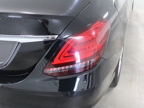 Used 2019 Mercedes-Benz C 300 Sedan image 12