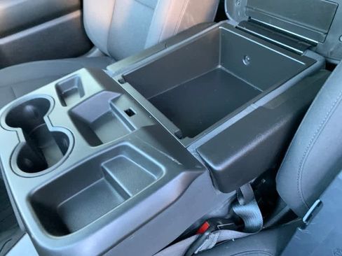 Used 2020 Chevrolet Silverado 1500 Custom w/ Custom Value Package image 25