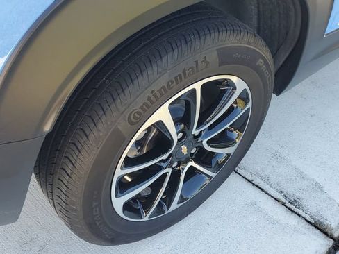 Used 2024 Chevrolet TrailBlazer LT w/ Driver Confidence Package FWD image 5
