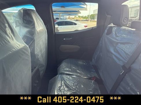 New 2026 GMC Canyon Denali image 7