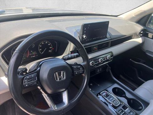 Used 2024 Honda Pilot EX-L image 9