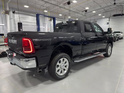 New 2025 RAM 2500 Laramie w/ Sport Appearance Package AWD/4WD image 9