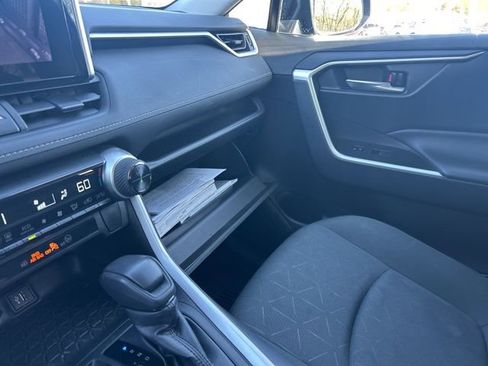 Used 2024 Toyota RAV4 XLE w/ Convenience Package image 21