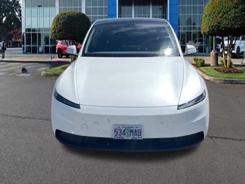 Used 2026 Tesla Model Y AWD image 26