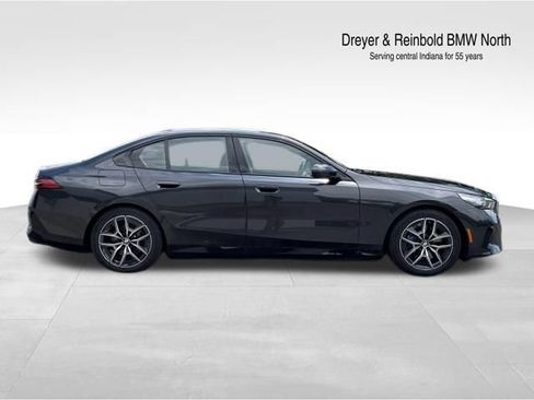 Certified 2026 BMW i5 eDrive40 w/ M Sport Package AWD/4WD image 8