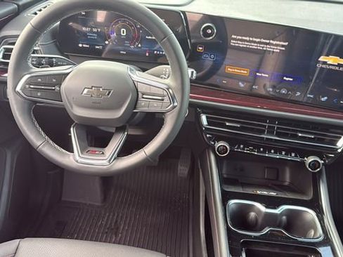 New 2026 Chevrolet Traverse Z71 w/ Driver Confidence Package image 27