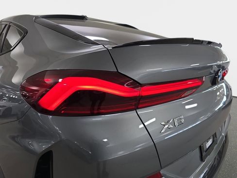 New 2026 BMW X6 xDrive40i w/ Executive Package image 22