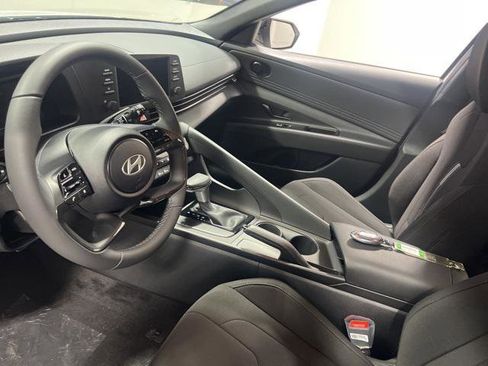 New 2025 Hyundai Elantra Sport image 10