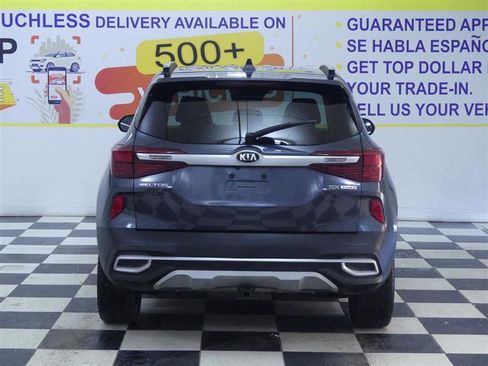 Used 2021 Kia Seltos SX w/ SX Sunroof Package image 5