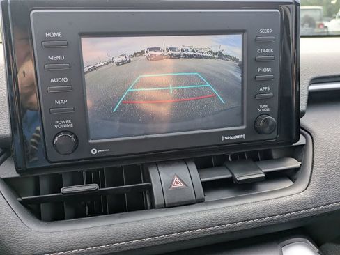 Used 2020 Toyota RAV4 LE image 25