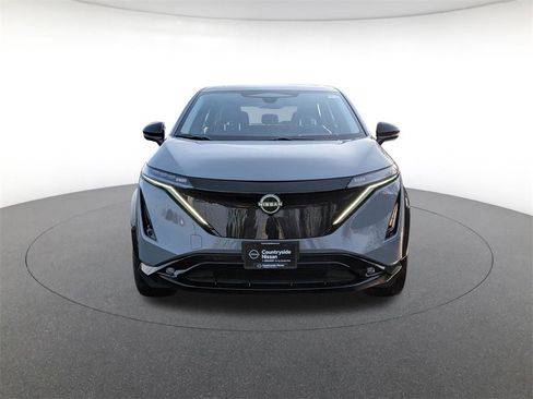 Used 2024 Nissan Ariya AWD image 2