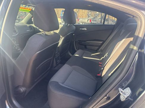 Used 2018 Dodge Charger SXT w/ Blacktop Package RWD image 16