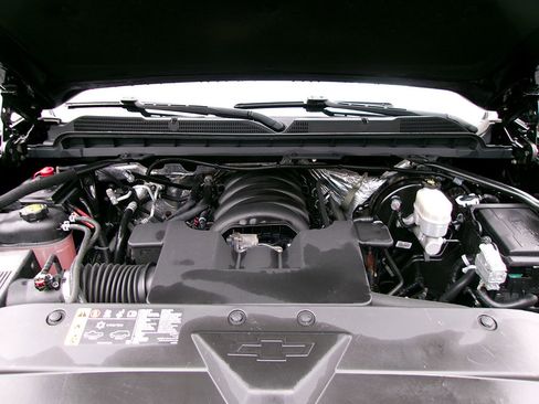 Used 2018 Chevrolet Silverado 1500 Custom w/ Custom Value Package image 8