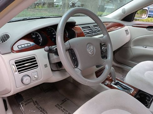 Used 2009 Buick Lucerne CX FWD image 32